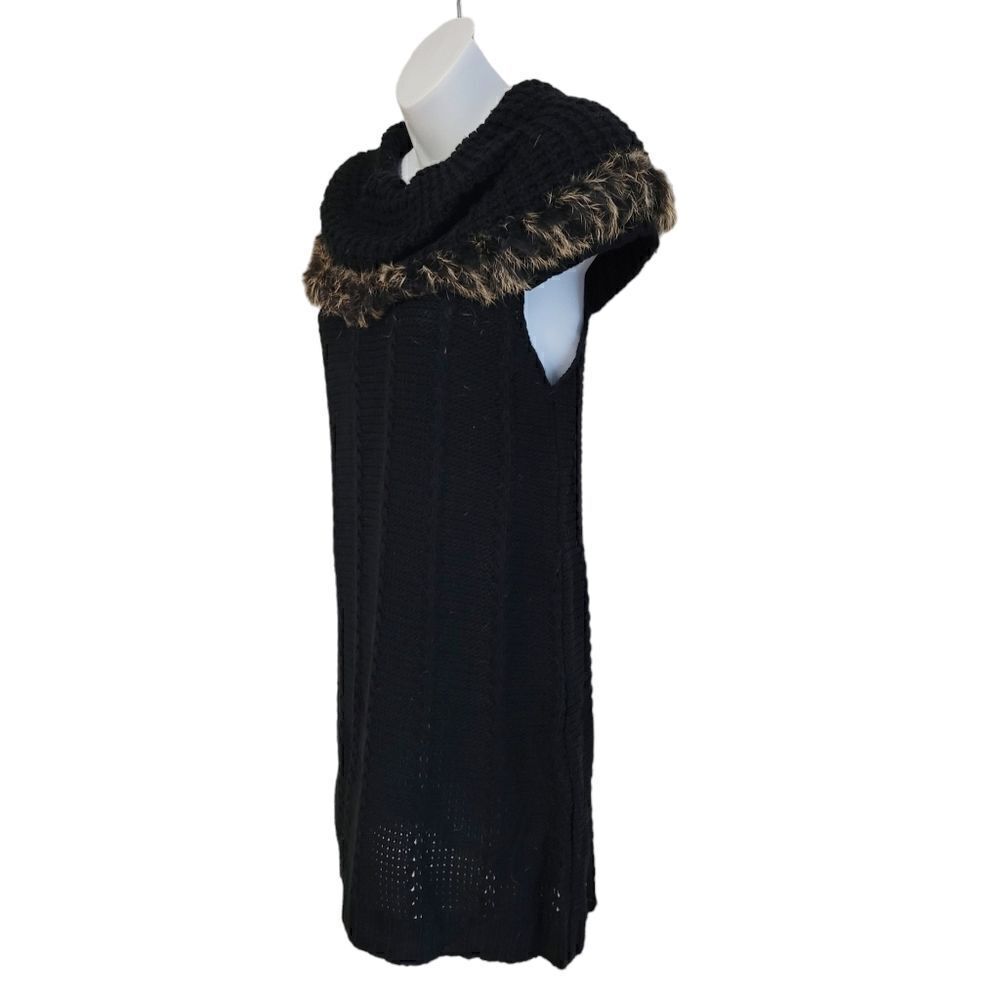 2/$20 Vintage Y2K Black Furry Sweater Top Size: Small - Picture 4 of 6